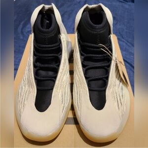 ADIDAS Men's YEEZY Quantum Sneakers